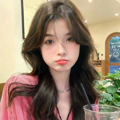 身份曝光后女秘书哭了